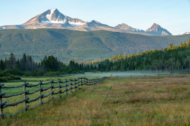 Early Morning, Elkin Creek Guest Ranch - Derek Chambers