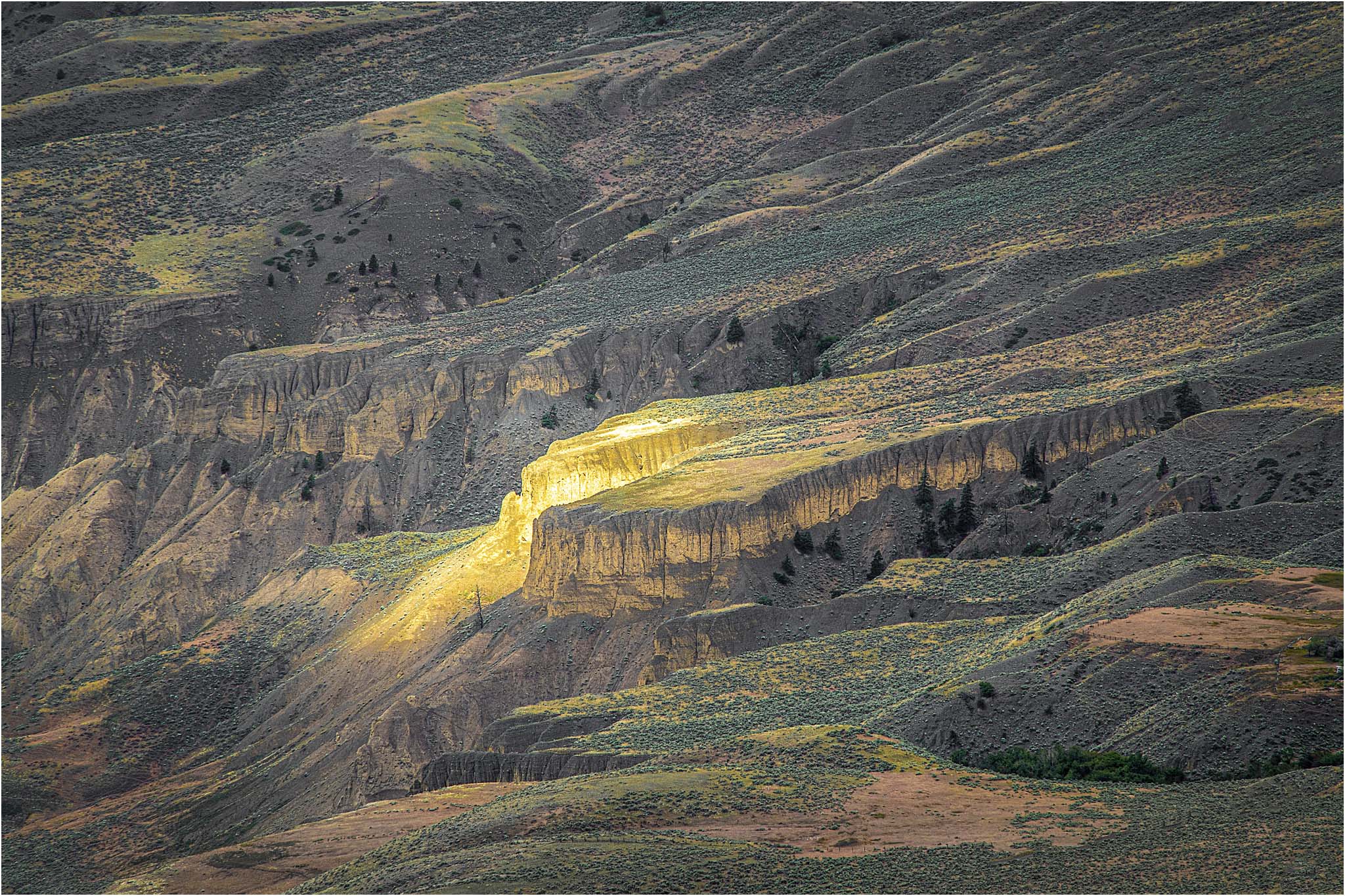 The Pot of Gold - Cougar Pt © Larry Citra